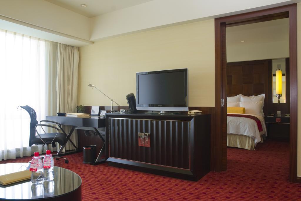 Beijing Pudi Hotel Exterior photo